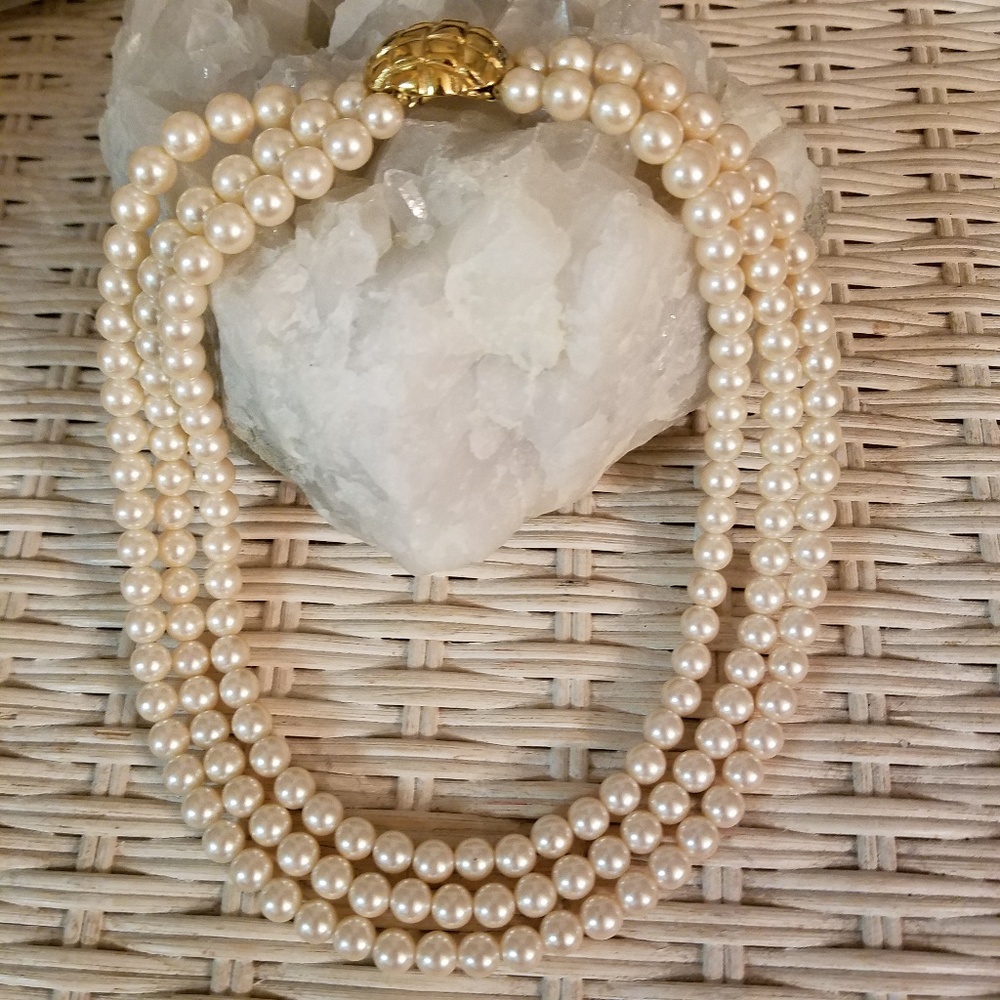 18" Three String Graduated Faux Pearl Necklace